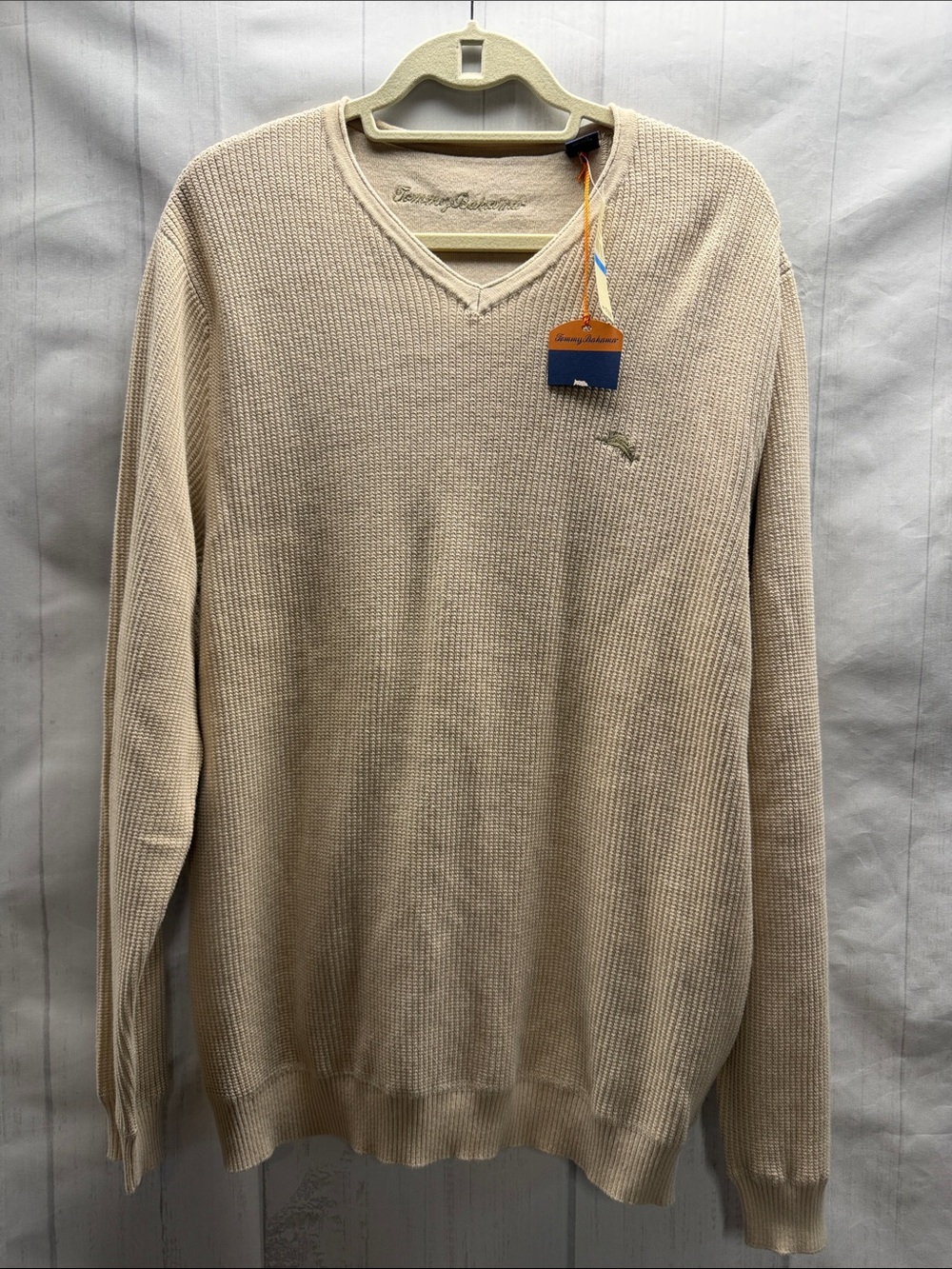 Tommy Bahama NWT Men’s Beige Ocean Avenue V-Neck Marlin Sweater Size XL